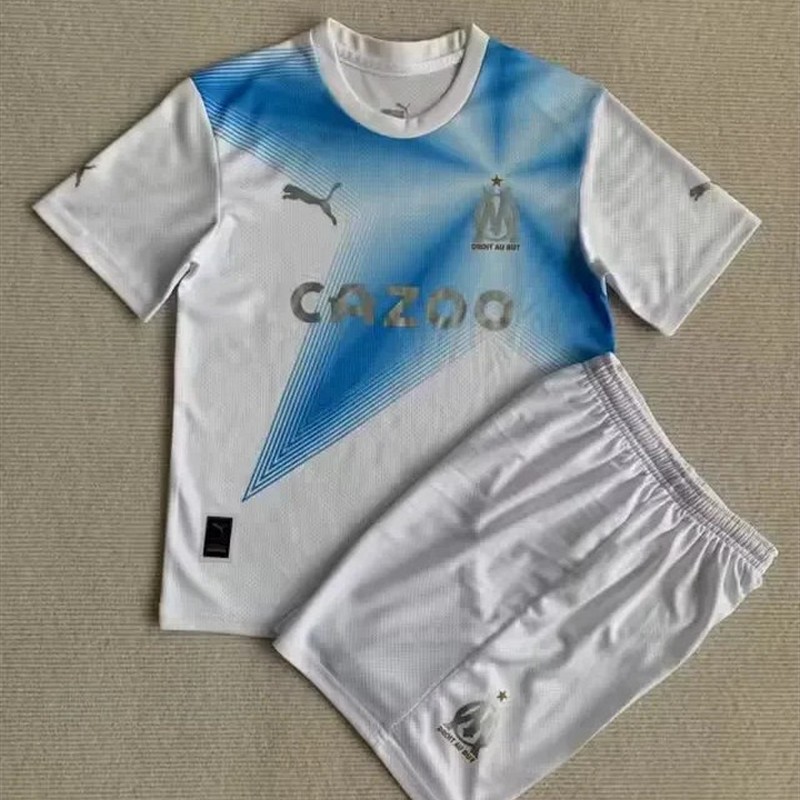 Maillot et short Olympique de Marseille 2023/2024 – Enfant – 30 ans Vainqueur Ligue des Champions